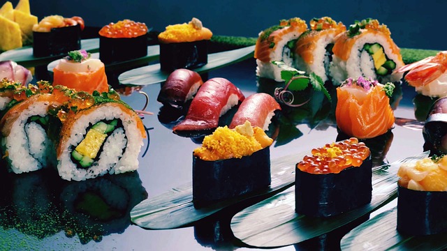 jídlo sushi
